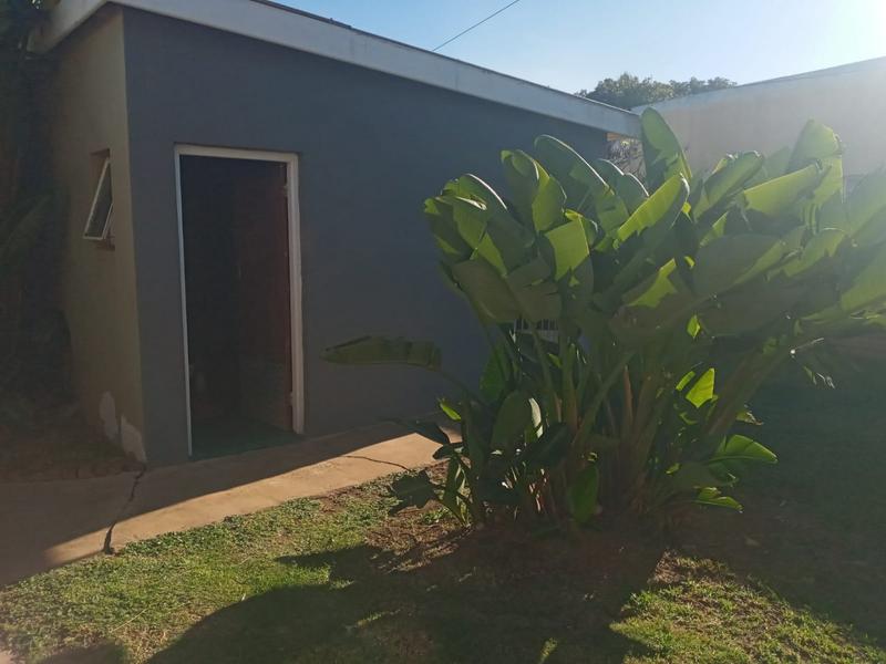 4 Bedroom Property for Sale in C Place Eastern Cape